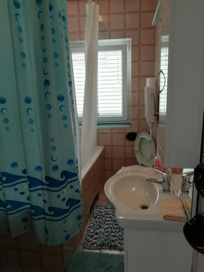 Apartman Zana Vodice Exterior foto